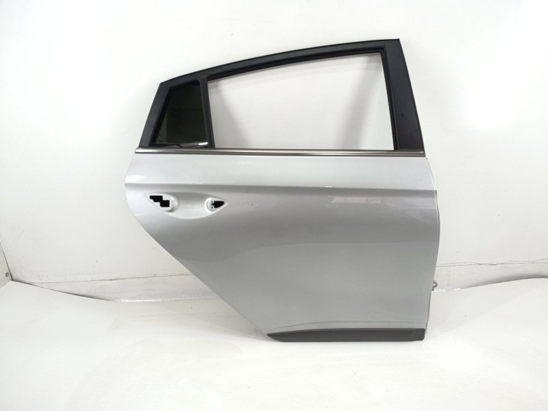 Recambio de puerta trasera derecha para hyundai ioniq (ae) 1.6 gdi hybrid referencia OEM IAM 77004G2010  