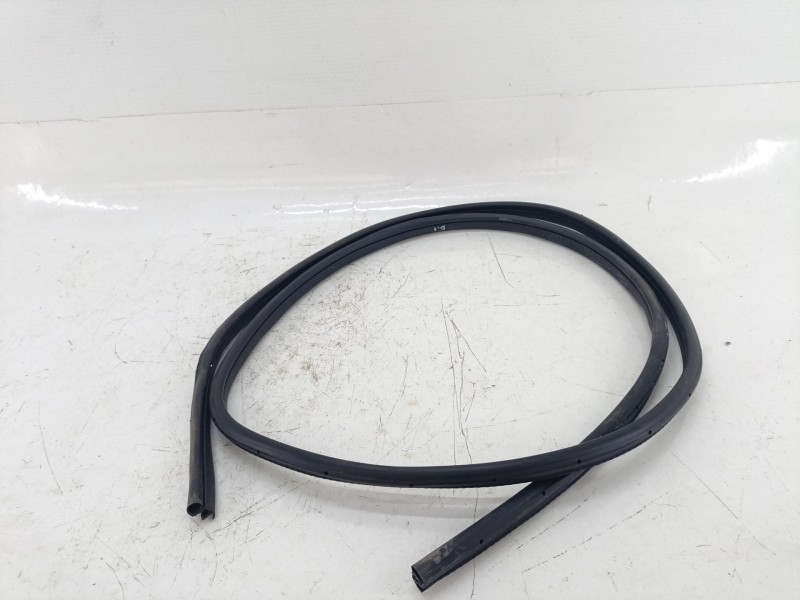Recambio de gomas contorno puerta para nissan qashqai iii (j12) 1.3 dig-t referencia OEM IAM   
