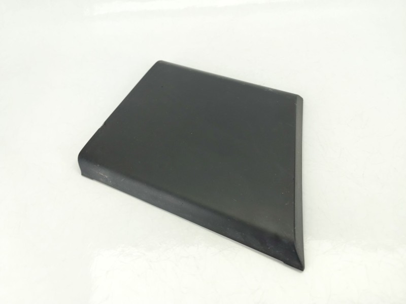 Recambio de moldura para fiat ducato caja/chasis (250_) 140 multijet 2,2 d referencia OEM IAM 1320250070  