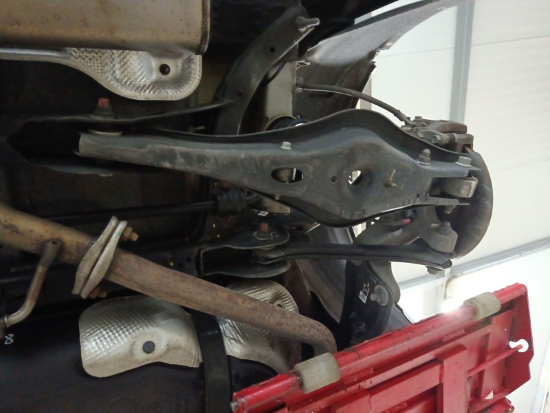 Recambio de puente trasero para hyundai ioniq (ae) 1.6 gdi hybrid referencia OEM IAM 55410G2000  
