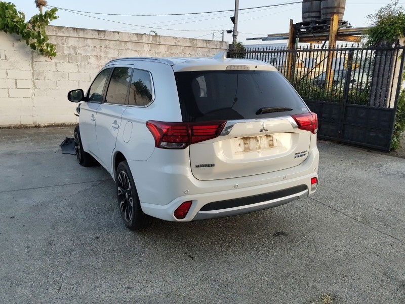 mitsubishi outlander iii (gg_w, gf_w, zj, zl, zk) del año 2018