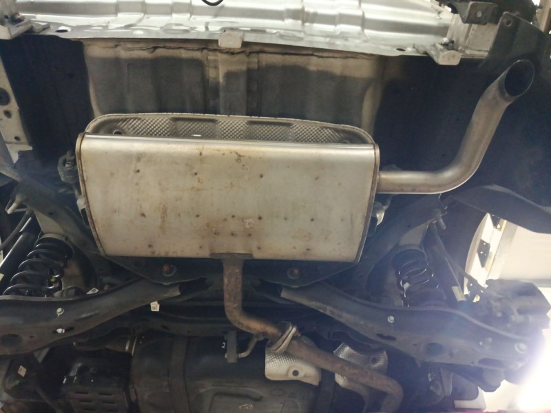 Recambio de tubo escape trasero para hyundai ioniq (ae) 1.6 gdi hybrid referencia OEM IAM 28610G2140  