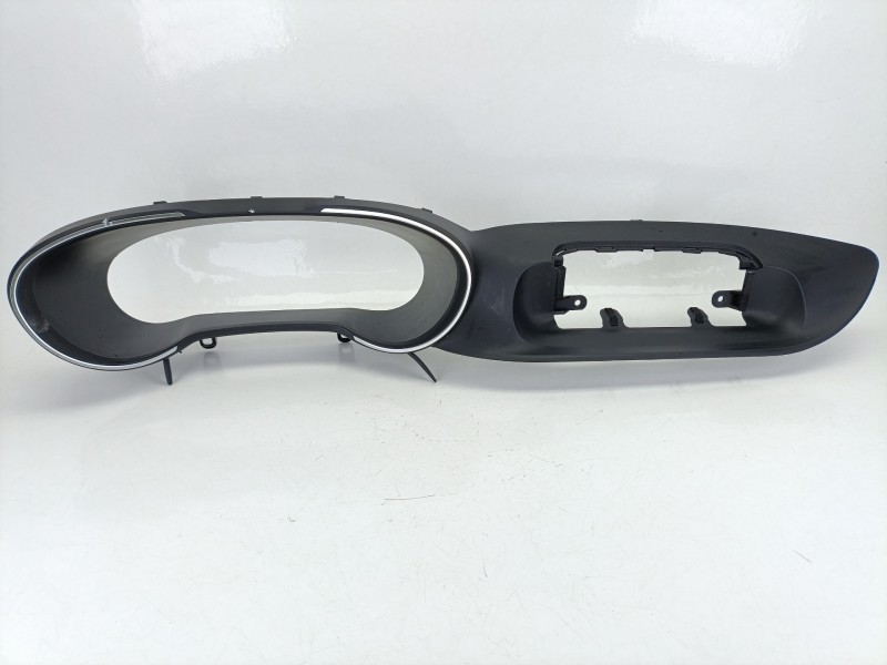 Recambio de embellecedor para fiat fiorino monospace (225_) 1.4 (225bxa1a) referencia OEM IAM 735724310  