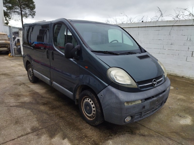 opel vivaro a autobús (x83) del año 2004