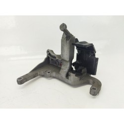 SOPORTE BOMBA INYECCION AV6Q9B470BB 
