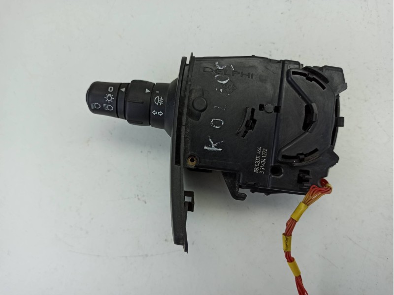 Recambio de mando luces para renault koleos dynamique pack1 referencia OEM IAM 88102001464  