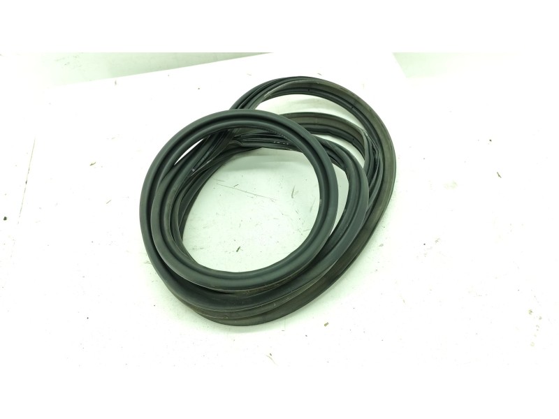 Recambio de gomas contorno puerta para lexus nx (_z1_) 300h awd (ayz15) referencia OEM IAM 6233178010  