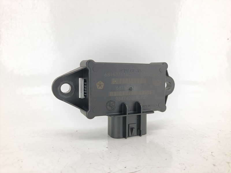 Recambio de modulo electronico para fiat fiorino monospace (225_) 1.4 (225bxa1a) referencia OEM IAM 68193711AC  