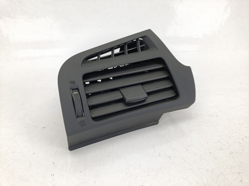 Recambio de rejilla aireadora para toyota verso (_r2_) 2.0 d-4d (aur20_) referencia OEM IAM 556600F020  