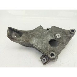 SOPORTE MOTOR IZQUIERDO 677504101 