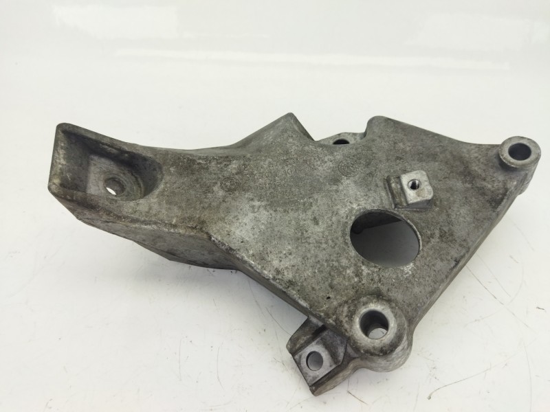 Recambio de soporte motor izquierdo para bmw 3 (e90) 320 d referencia OEM IAM 677504101  