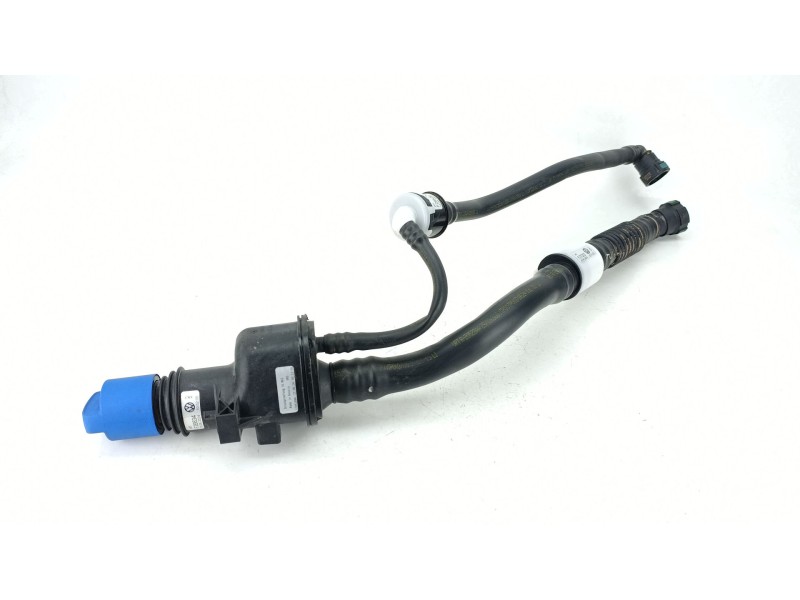 Recambio de deposito adblue para skoda karoq (nu7, nd7) 2.0 tdi referencia OEM IAM 5Q0131965N  