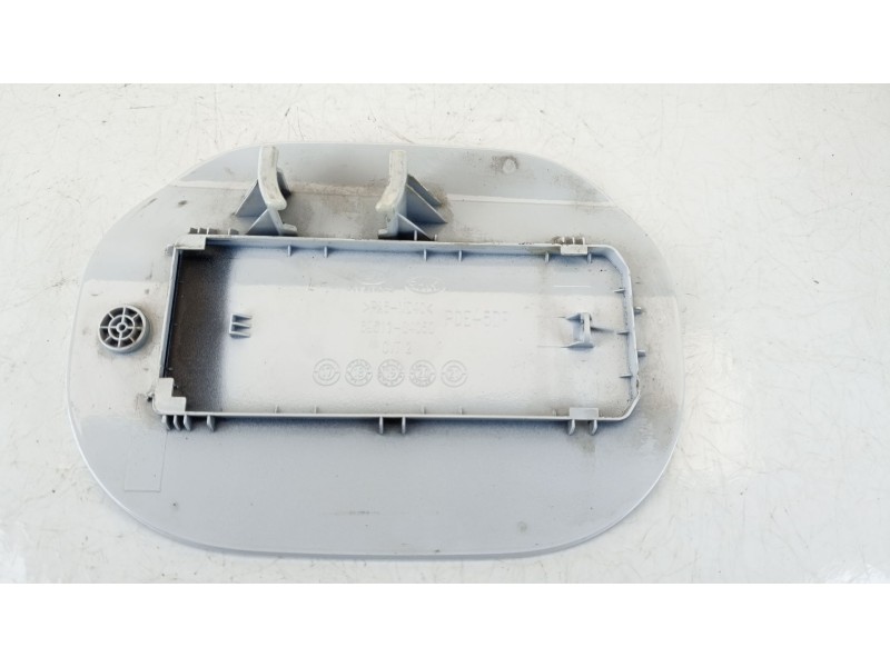 Recambio de tapa exterior combustible para hyundai i30 (pde, pd, pden) 1.6 crdi referencia OEM IAM 69511G4050  