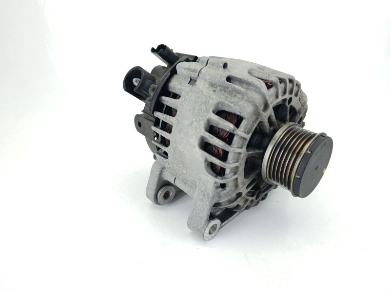 Recambio de alternador para opel corsa f (p2jo) 1.2 (68) referencia OEM IAM 9835689480  