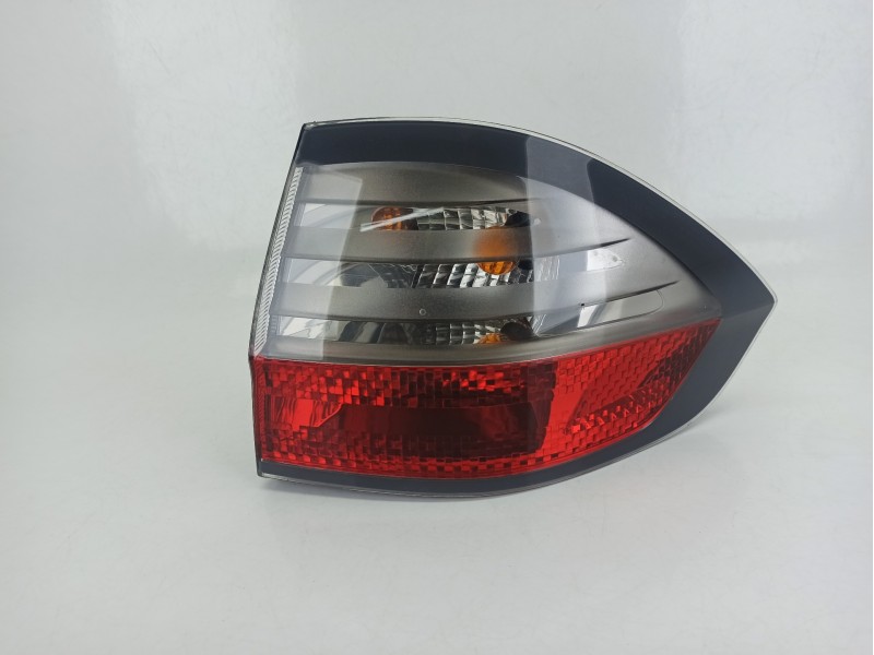 Recambio de piloto trasero derecho para ford s-max (wa6) 2.2 tdci referencia OEM IAM 6M2113404CG  