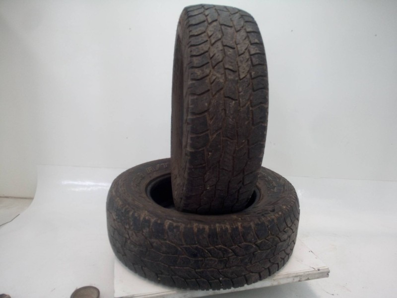 Recambio de neumatico para fruehauf super 55 super 55 referencia OEM IAM 22570R16  