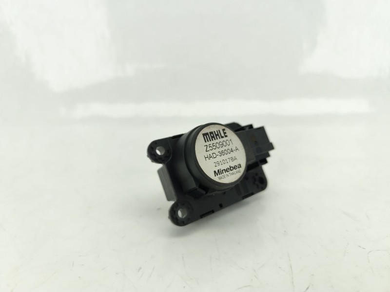 Recambio de motor apertura trampillas climatizador para citroën c4 cactus 1.2 puretech 130 referencia OEM IAM Z5509001  
