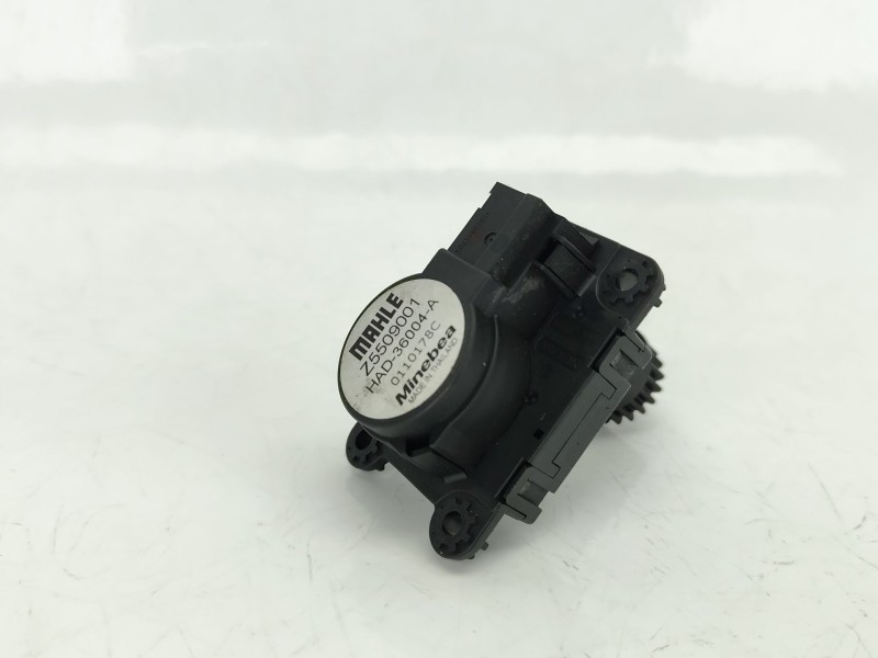 Recambio de motor apertura trampillas climatizador para citroën c4 cactus 1.2 puretech 130 referencia OEM IAM Z5509001  