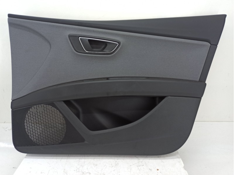 Recambio de guarnecido puerta delantera derecha para seat leon (5f1) 1.4 tsi referencia OEM IAM 5F4867012A  