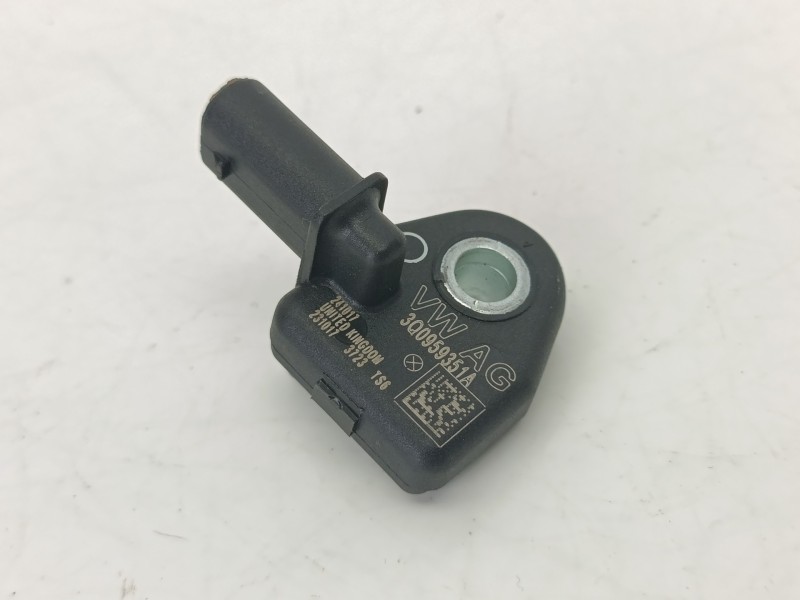 Recambio de sensor para seat leon (5f1) 1.4 tsi referencia OEM IAM 3Q0959351A  