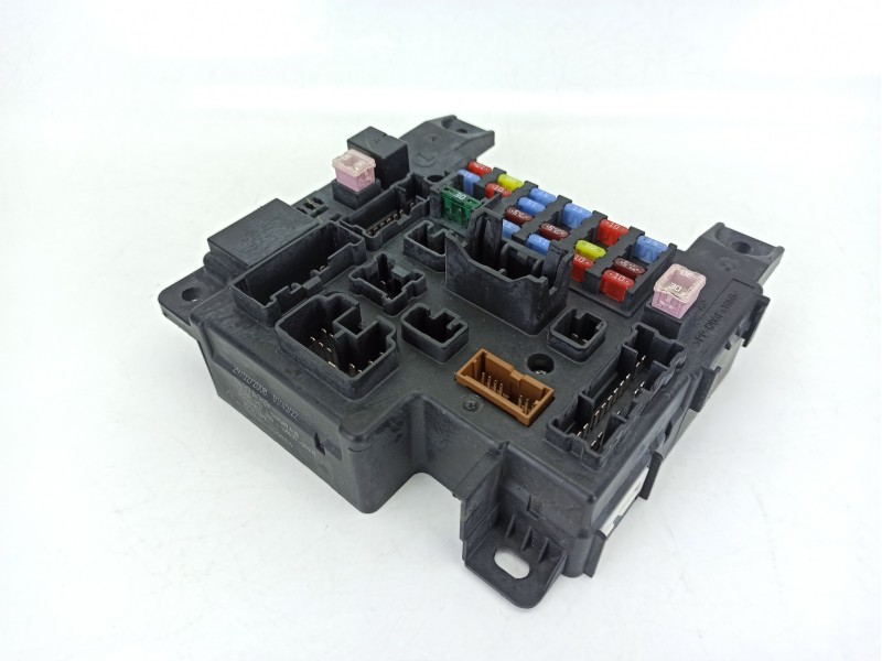 Recambio de caja reles / fusibles para peugeot 4007 (vu_, vv_) 2.2 hdi referencia OEM IAM 8637A319  