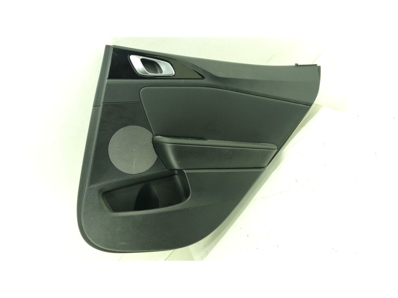 Recambio de guarnecido puerta trasera derecha para kia xceed (cd) 1.4 t-gdi referencia OEM IAM 83725J7800  