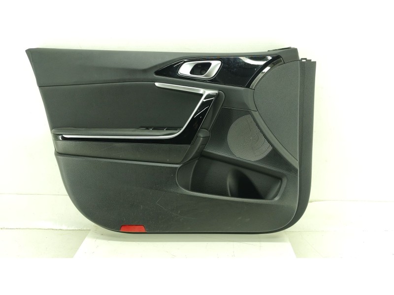Recambio de guarnecido puerta delantera izquierda para kia xceed (cd) 1.4 t-gdi referencia OEM IAM 82332J7010  