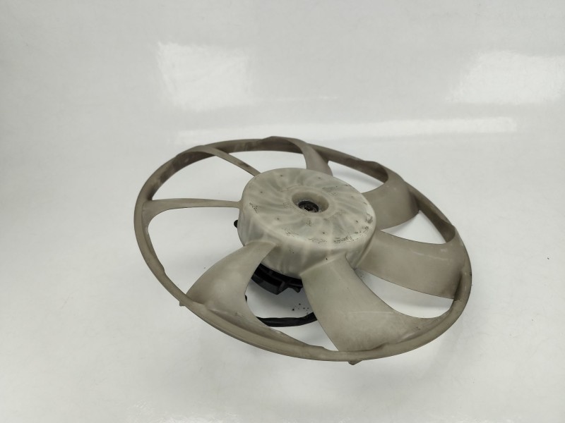 Recambio de electroventilador para toyota verso (_r2_) 2.0 d-4d (aur20_) referencia OEM IAM 163630R040  