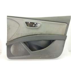 GUARNECIDO PUERTA DELANTERA DERECHA 5F4867132 