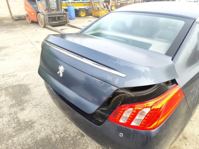 Recambio de porton trasero para peugeot 508 i (8d_) 2.0 hdi referencia OEM IAM 8606A8  
