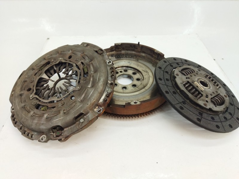 Recambio de kit embrague para ford ranger (tke) 2.2 tdci 4x4 referencia OEM IAM AB397563BA  