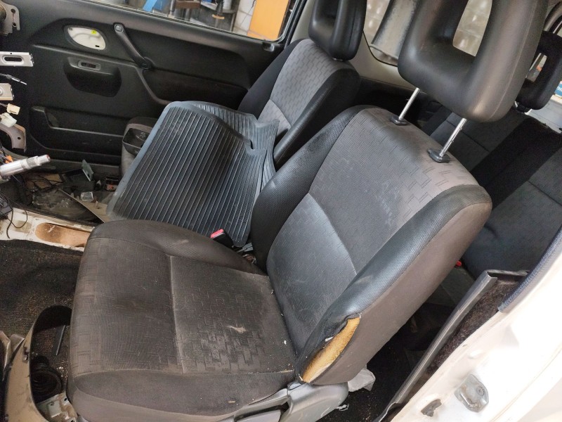 Recambio de asiento delantero izquierdo para suzuki jimny todo terreno, cerrada (sn) 1.5 ddis 4x4 referencia OEM IAM   