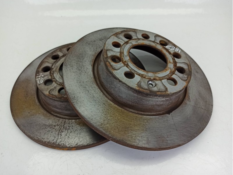 Recambio de disco de freno trasero para seat leon (5f1) 1.2 tsi referencia OEM IAM   