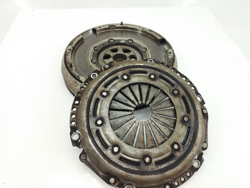 Recambio de kit embrague para peugeot 508 i (8d_) 1.6 hdi referencia OEM IAM 10330000242  