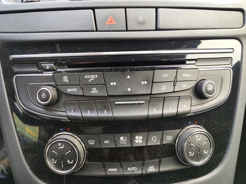Recambio de sistema audio / radio cd para peugeot 508 i (8d_) 2.0 hdi referencia OEM IAM 98023792XZ  