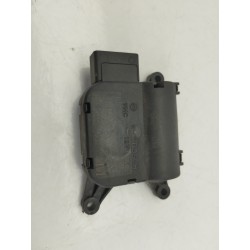 MOTOR APERTURA TRAMPILLAS CLIMATIZADOR 0132801362 