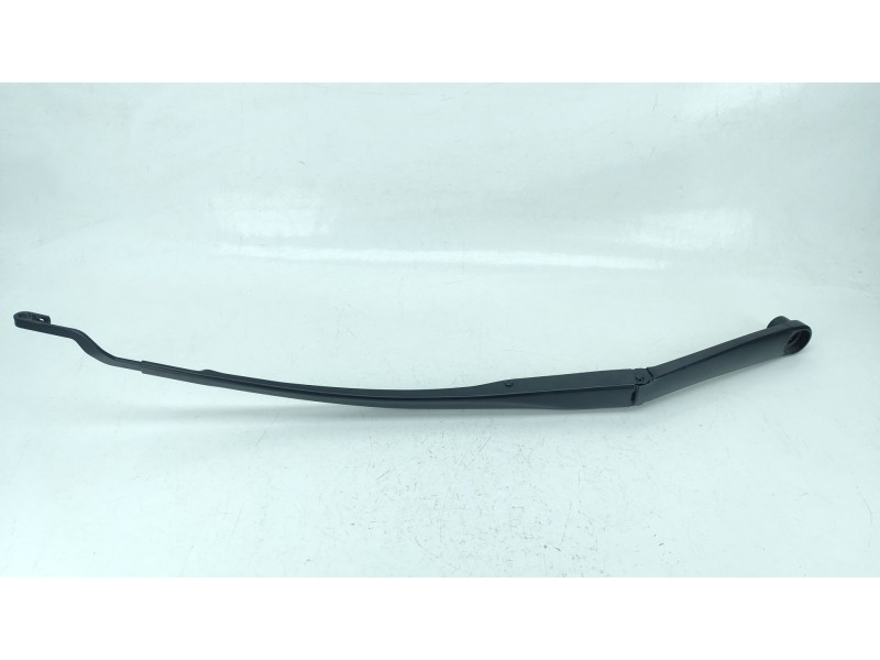 Recambio de brazo limpia delantero derecho para kia xceed (cd) 1.4 t-gdi referencia OEM IAM 98321J7000  