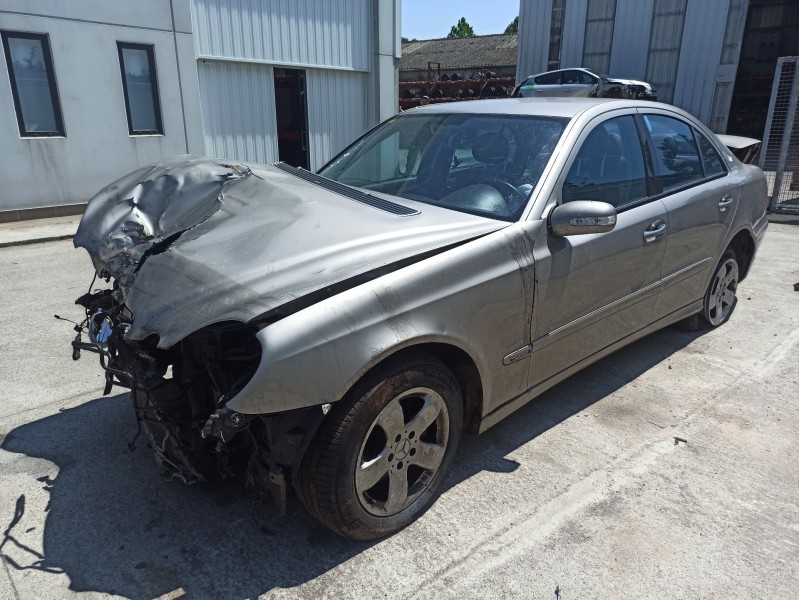 mercedes-benz clase e (w211) del año 2004