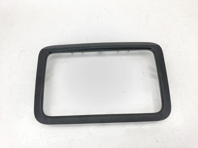 Recambio de moldura para skoda fabia ii (542) 1.2 referencia OEM IAM 5J0858069A  