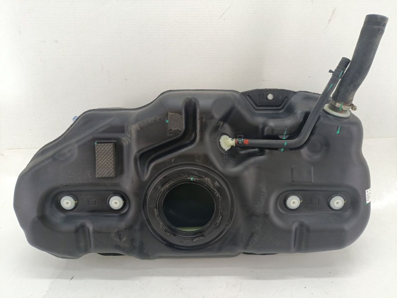 Recambio de deposito combustible para hyundai i20 iii (bc3, bi3) 1.0 t-gdi referencia OEM IAM 31150Q0000  