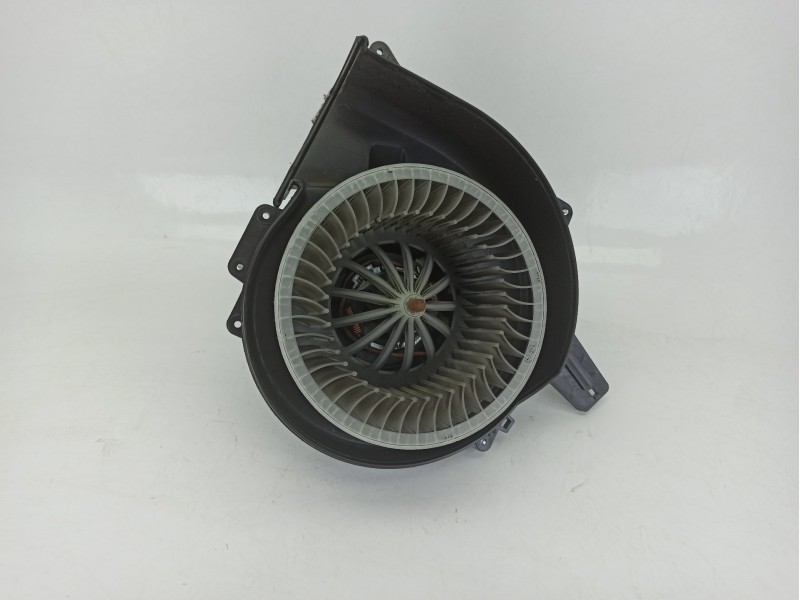Recambio de motor calefaccion para skoda fabia ii (542) 1.2 referencia OEM IAM 6R1819015  
