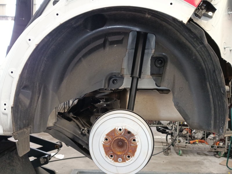 Recambio de paso rueda trasero izquierdo para renault captur ii (hf_) tce 90 (hfm6) referencia OEM IAM 76749373  