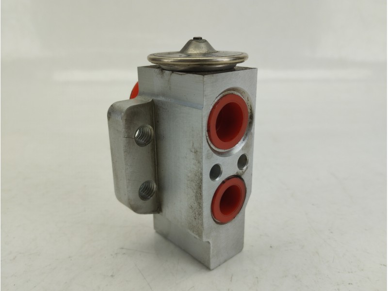 Recambio de valvula expansion para volkswagen passat b6 (3c2) 1.9 tdi referencia OEM IAM 1K0820679  