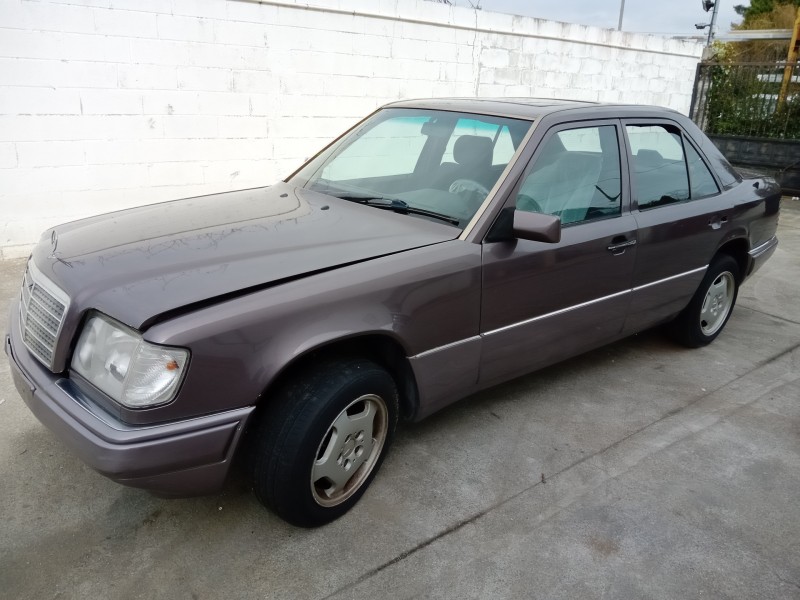 mercedes-benz clase e (w124) del año 1999