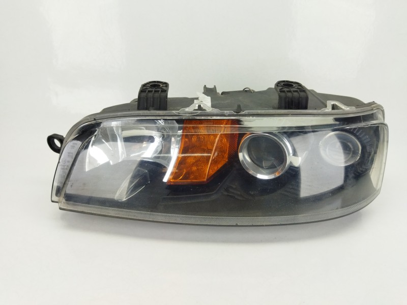 Recambio de faro izquierdo para fiat punto berlina (188) 1.2 16v dynamic referencia OEM IAM 89101051  