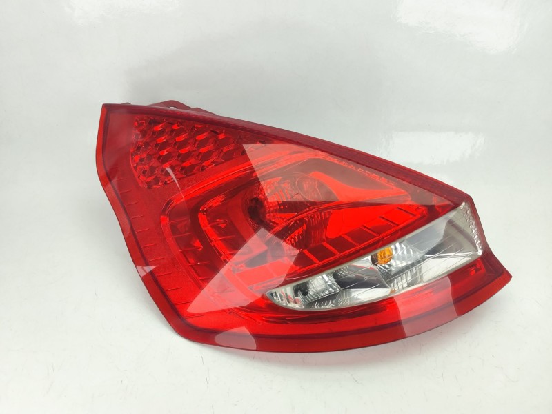 Recambio de piloto trasero izquierdo para ford fiesta vi (cb1, ccn) 1.6 tdci referencia OEM IAM 8A6113405A  