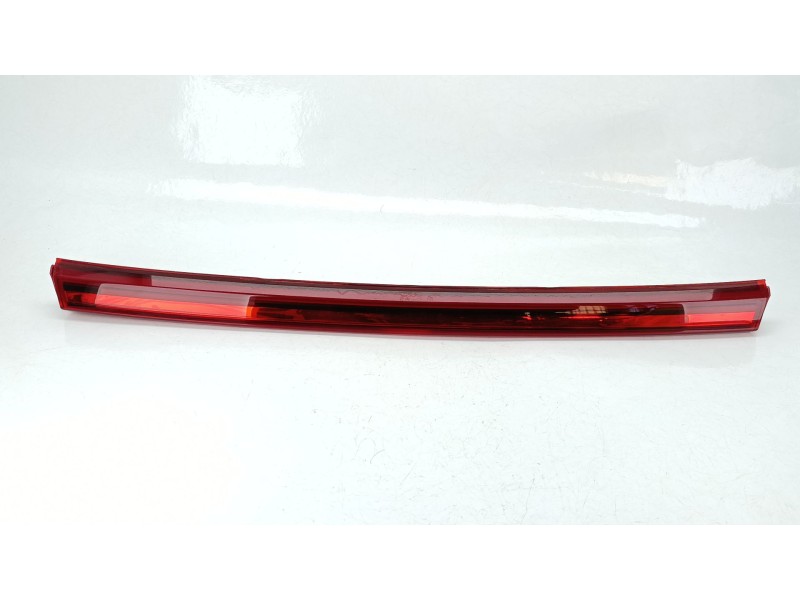 Recambio de piloto trasero central para hyundai i20 iii (bc3, bi3) 1.0 t-gdi referencia OEM IAM 92409Q0000  