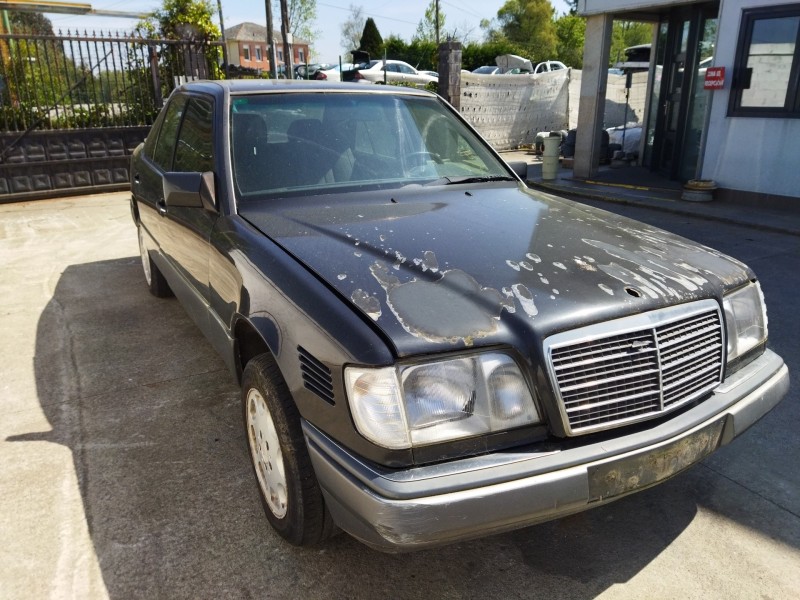 MERCEDES-BENZ CLASE E (W124)