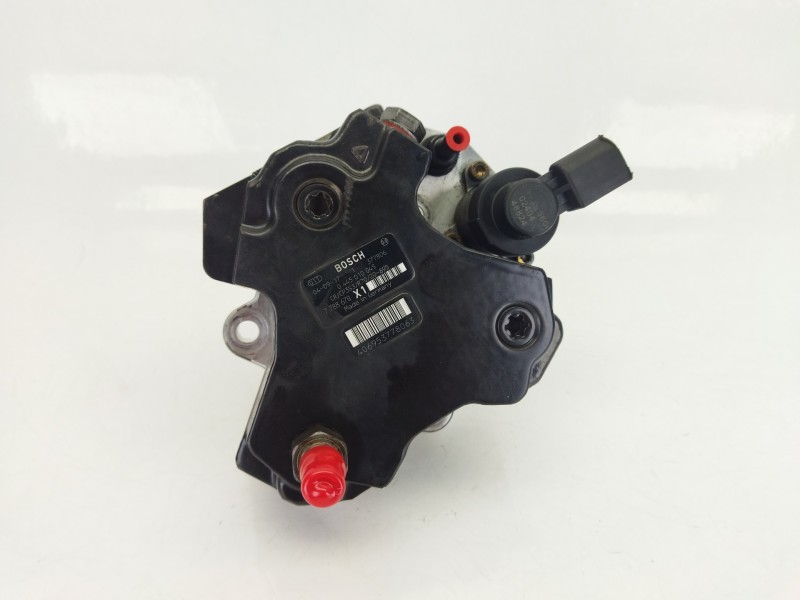 Recambio de bomba inyeccion para bmw x3 (e83) 2.0 d referencia OEM IAM 7788670  