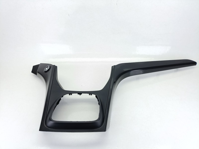 Recambio de rejilla delantera para ford kuga ii (dm2) 1.5 tdci referencia OEM IAM F1CBR045H93AKW  